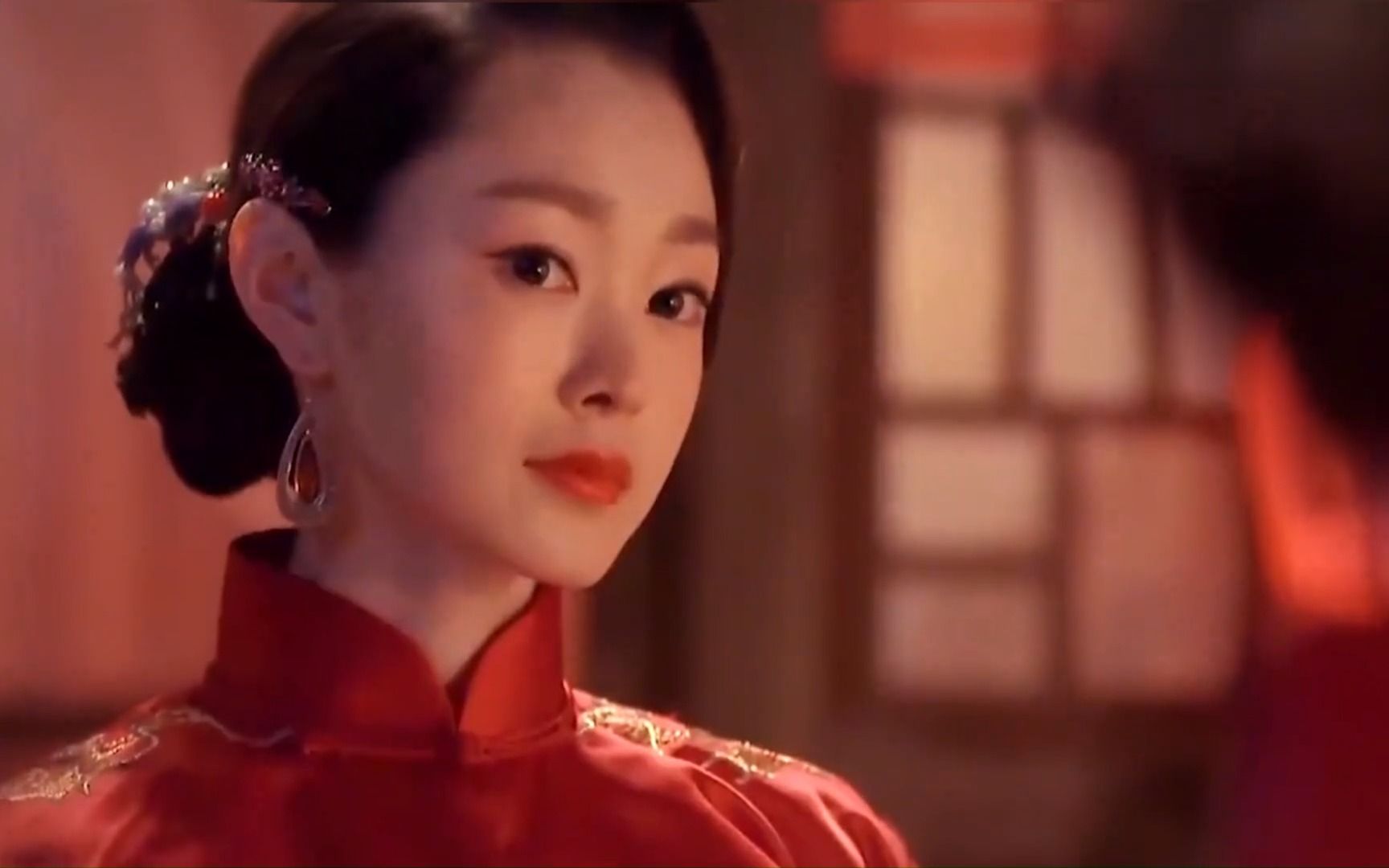 宋轶民国旗袍个人向混剪,天生眉骨,清纯而妖,一颦一笑皆是风情