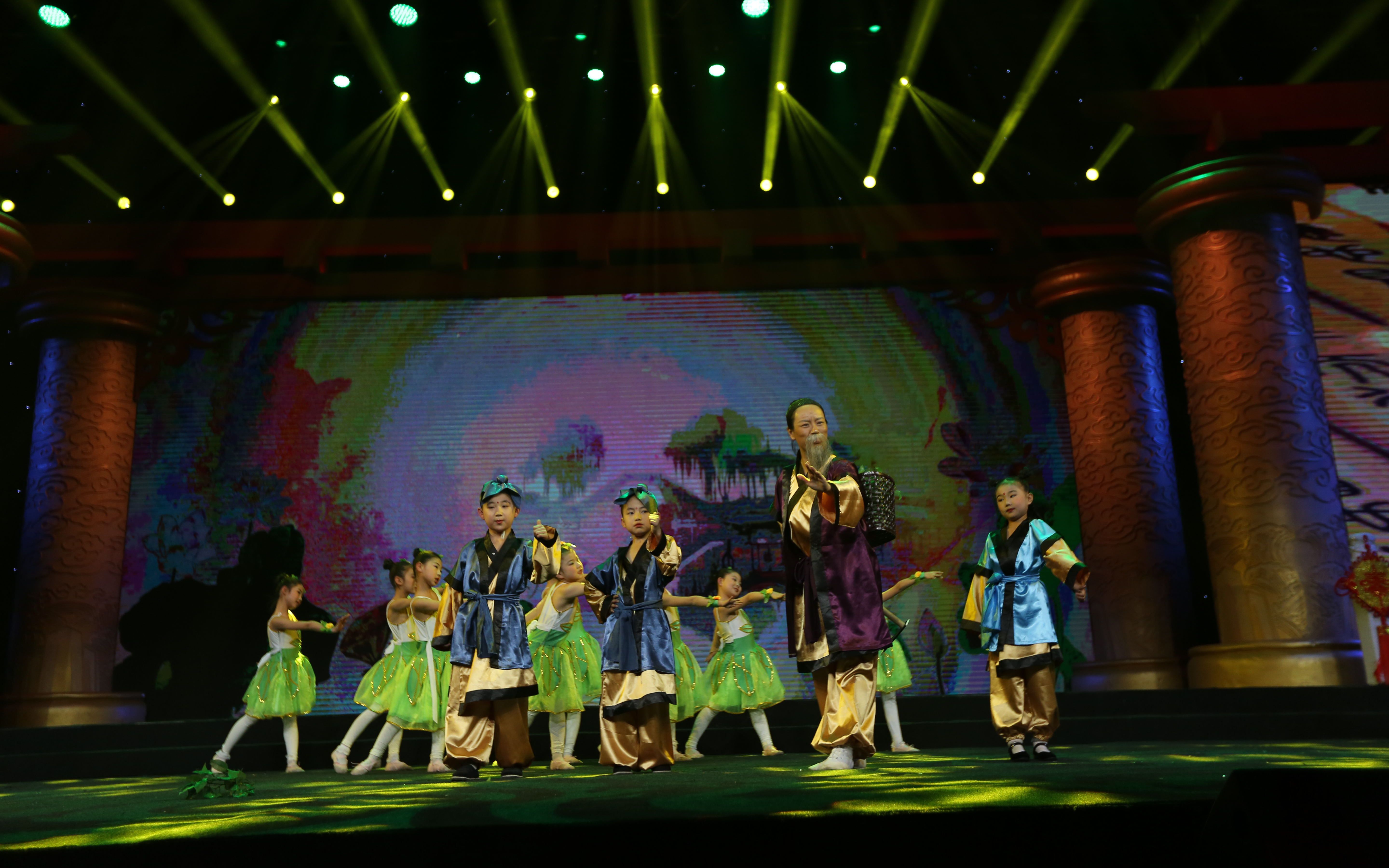 儿童舞台剧演绎陇西中医药文化!