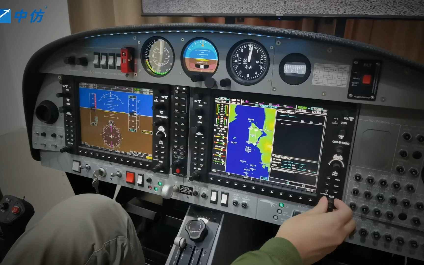 [图]中仿钻石DA42高级航空训练器AATD CNFSimulator.AATD.D42模拟飞行训练设备小体积低成本高精度训练