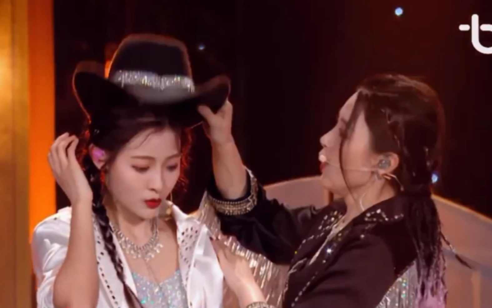 ep02西部女郎李佳恩戴萌有一个姑娘双人舞台直拍