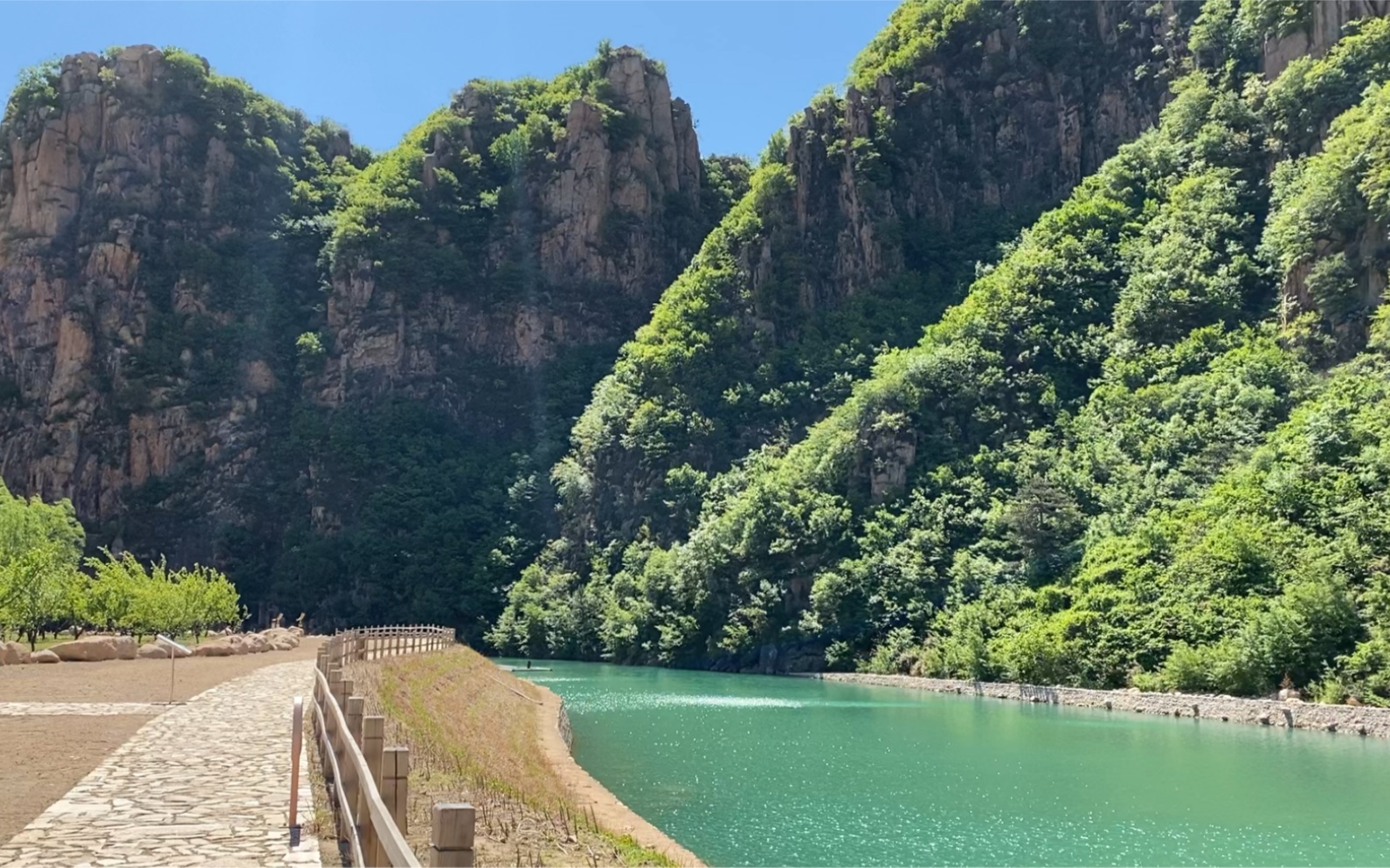 秦皇岛-祖山-天女小镇-一日游