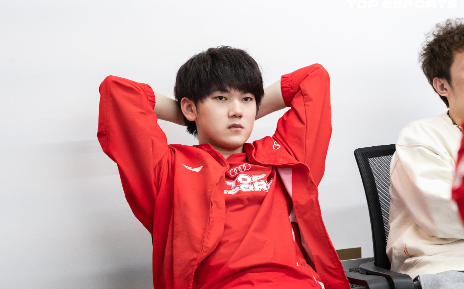 白色月牙何时回归滔搏 tes再输blg要四连败了 醒醒啊滔博