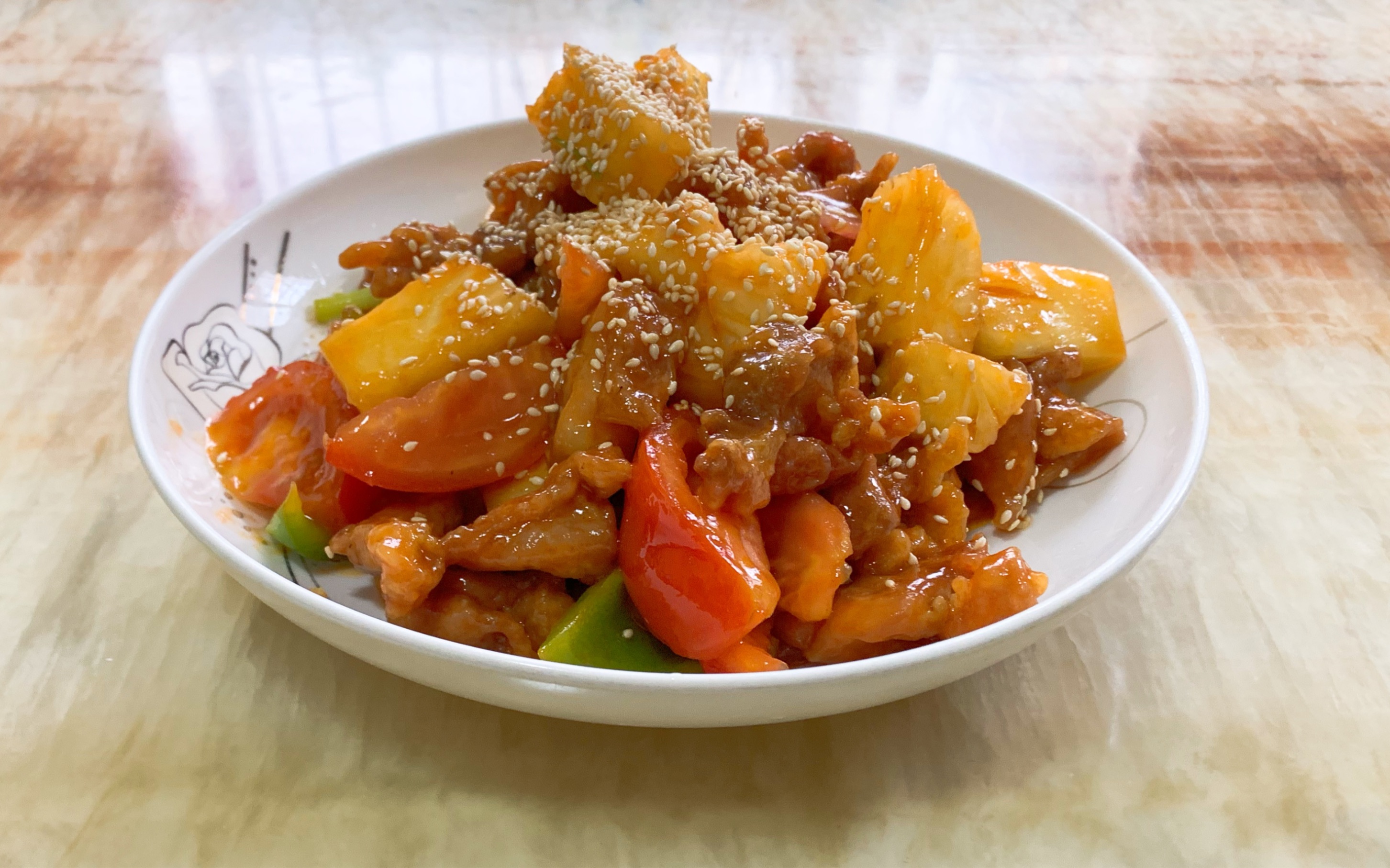 分享一道简单易做的菠萝鸡酸甜开胃,外脆肉嫩,吃得停不下来.