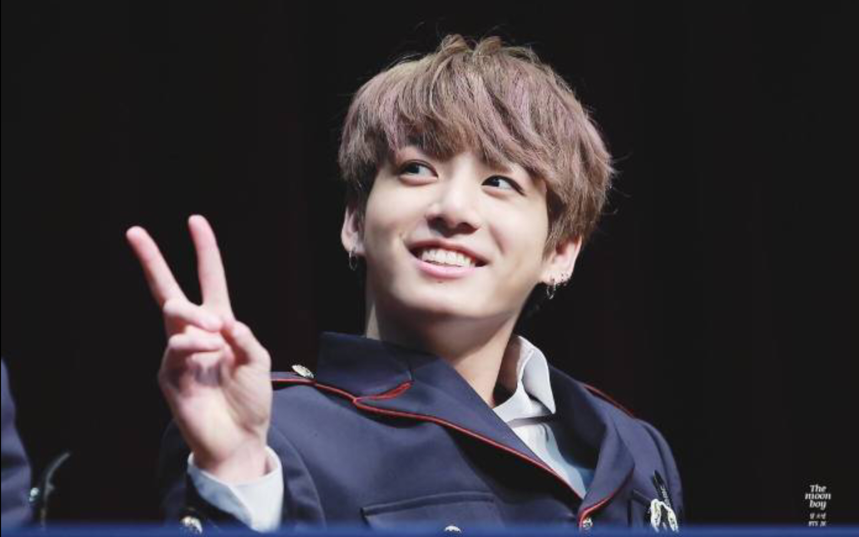 柾国儿剪刀手拍照教程 | 比耶图鉴 | jungkook