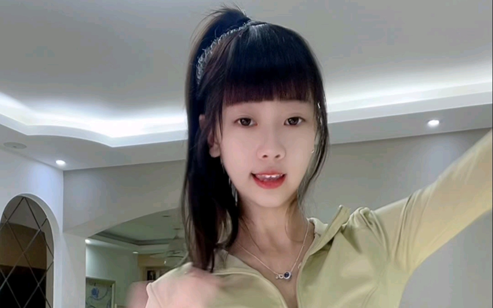 涵小熙(瑜伽裤)