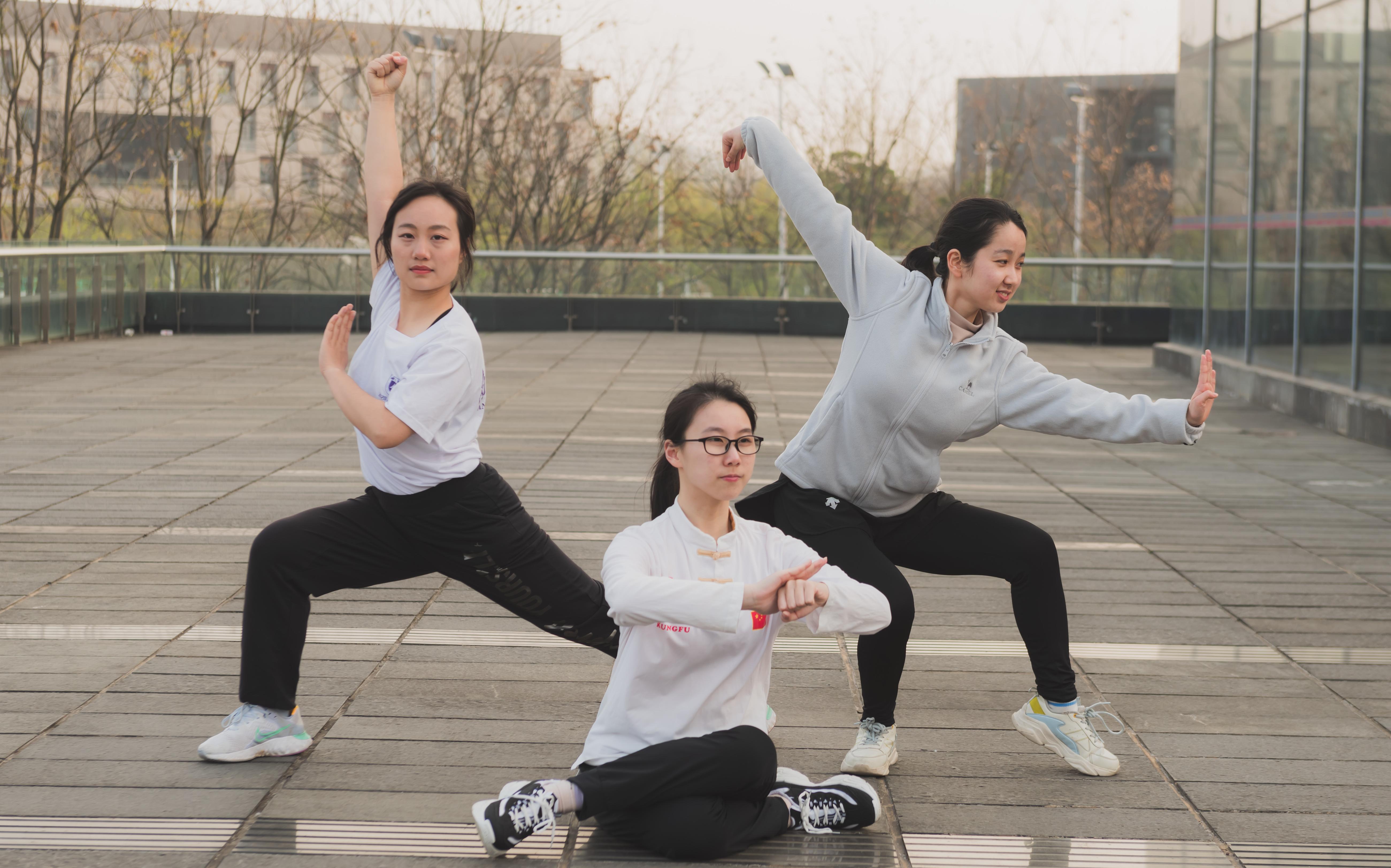 [图]【风扬江渊】南京大学武术队 - 风采展示