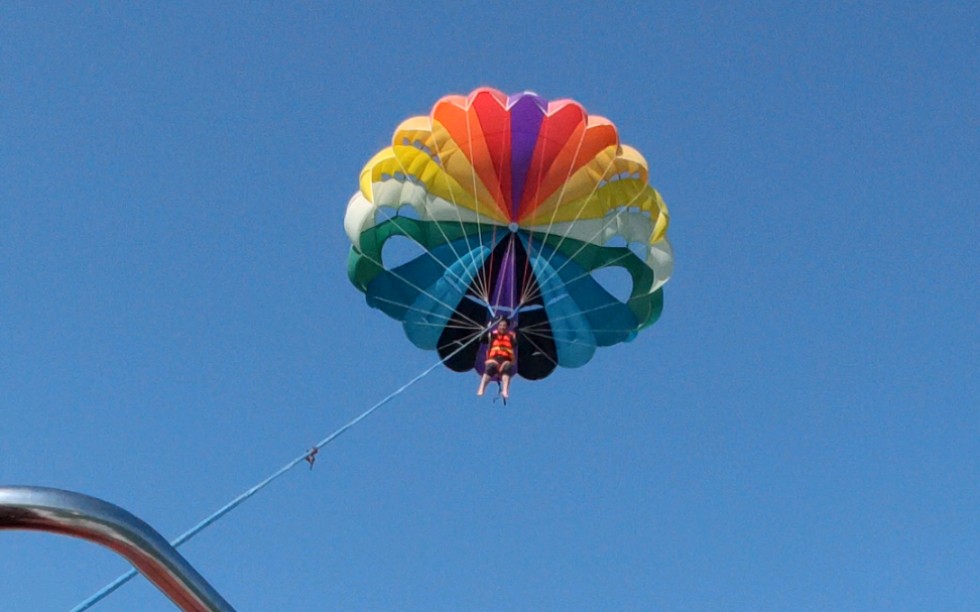 海上飞伞太爽啦