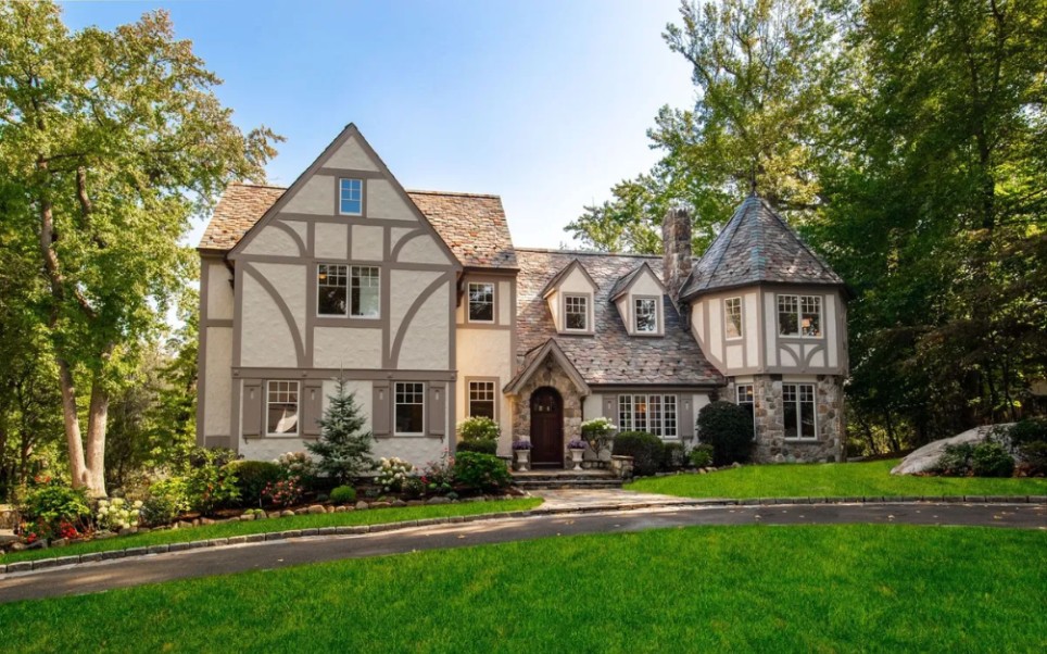 【豪宅收藏】—康涅狄格州—坐落于格林威治的优雅湖畔住宅