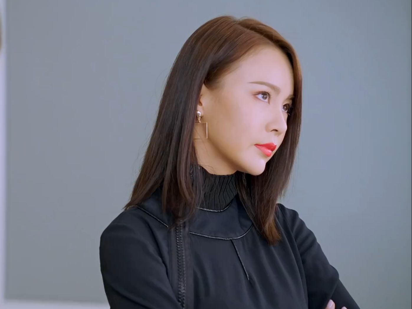 我家娶了花木兰:母亲着急给海归女儿相亲 不料女儿让她自己留着!