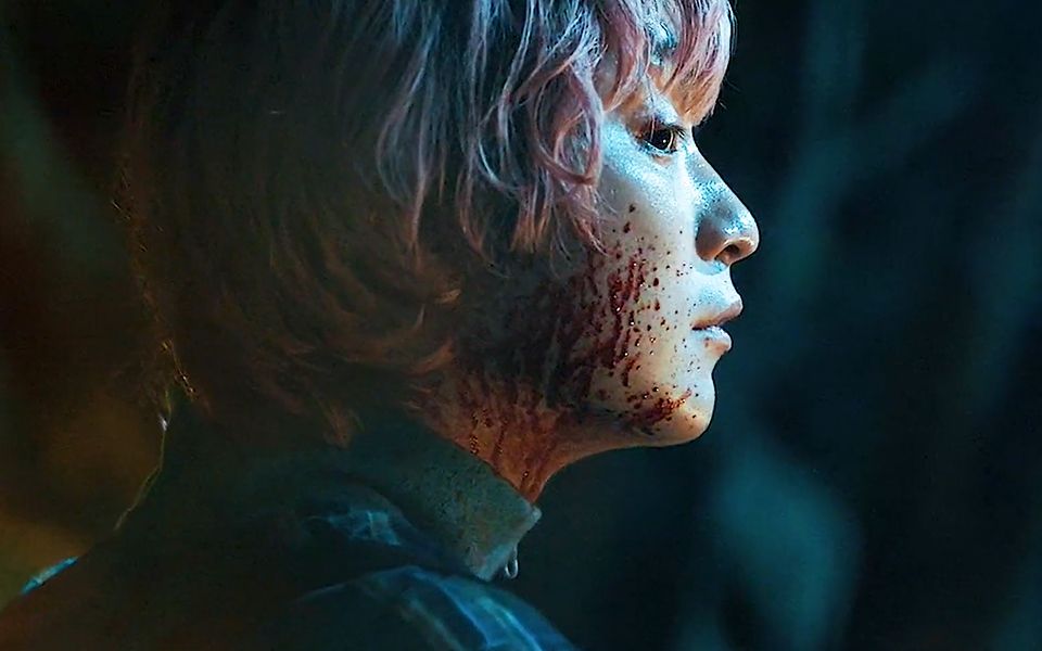 小伙模仿漫画里的杀人狂魔,这眼神太吓人了!