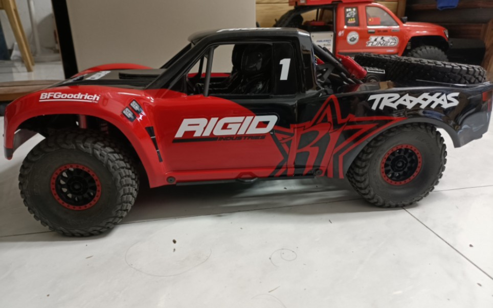 rc traxxas udr短卡开箱试车