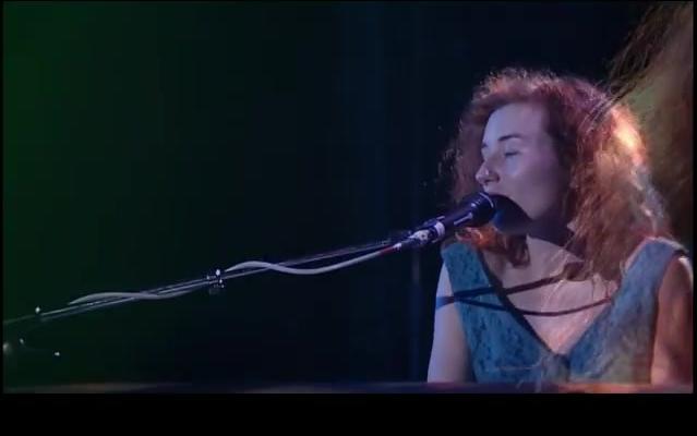 【欧美MV】1991 Tori Amos Winter / MV+现场版哔哩哔哩bilibili