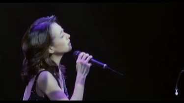 接吻Kiss - 中森明菜（Empress at CLUB ex 2005）_哔哩哔哩_bilibili