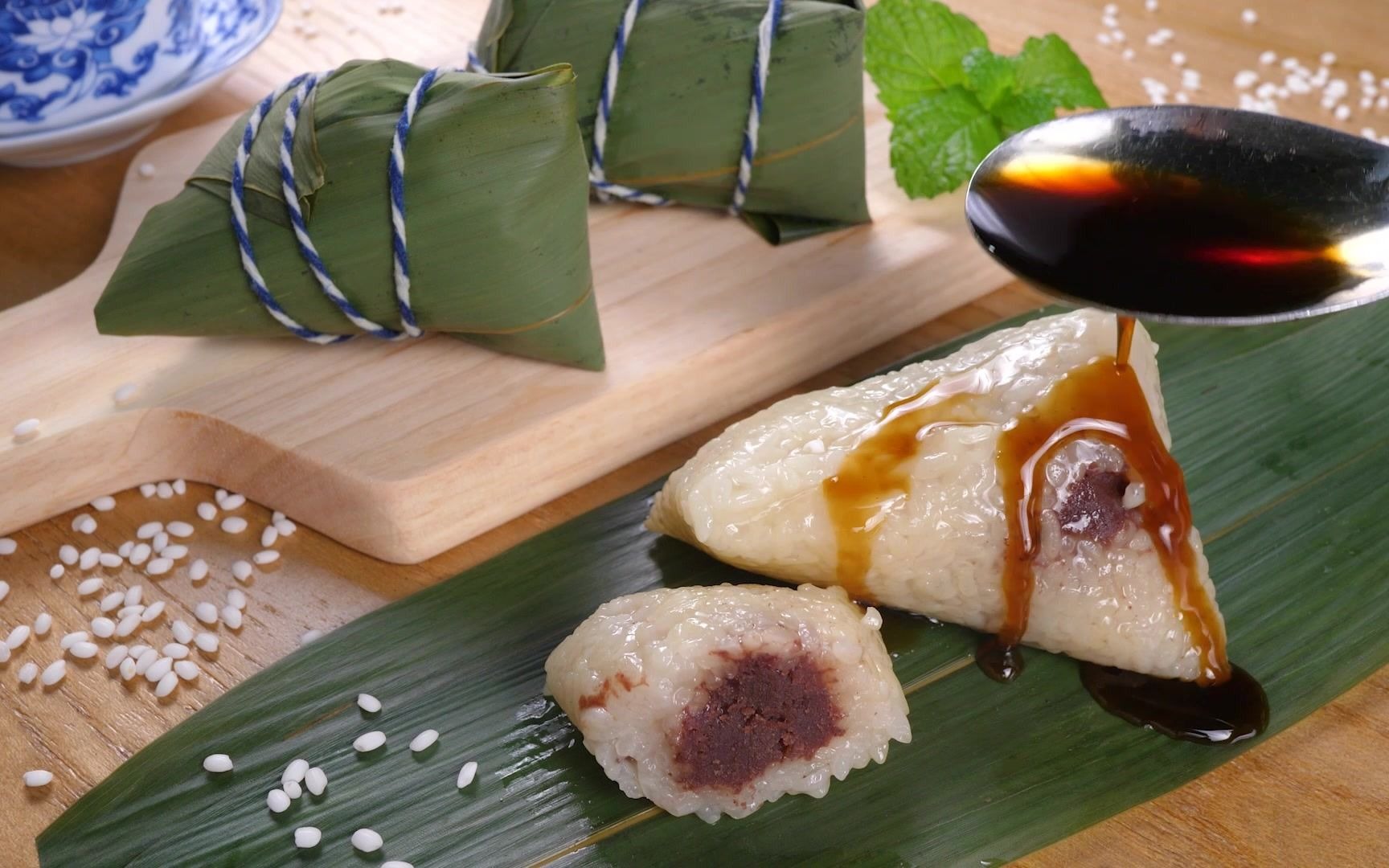 这个红豆沙粽子真漂亮附粽子包法,红糖水的熬煮比例祝端午节安康