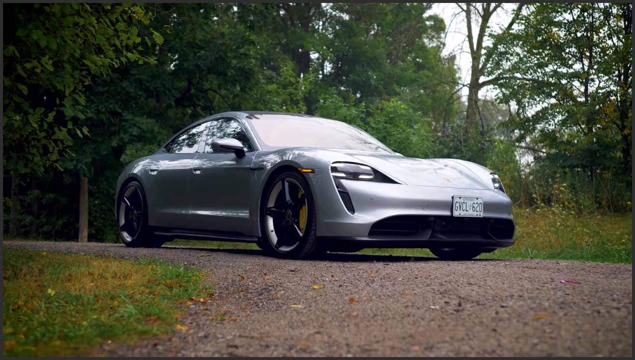 保时捷taycan turbo s,运动型电动轿跑,能否俘获小姐姐的心呢?