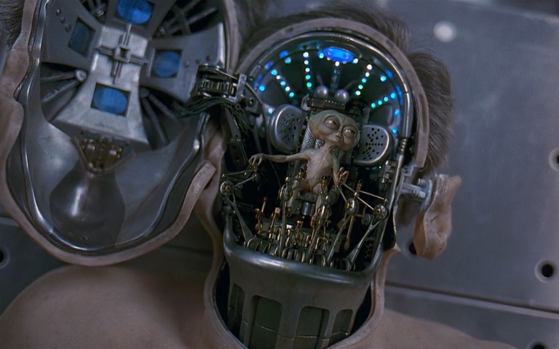 外星人开着人形机器人,在地球上旅游,还把银河系装进了项链里!