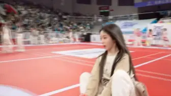 丝芭运动会？怎么净出搞笑女啊！