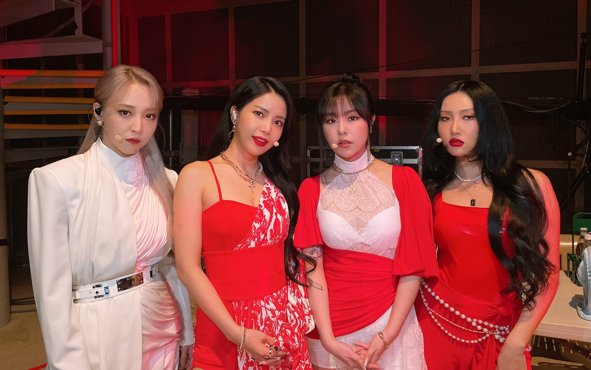  大白混剪4k>mamamoo炸场《aya》打歌舞台 年末终极丝滑混剪来啦!