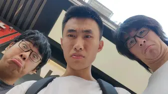 Tải video: Sunny_DucK的家人祝孙大可生日快乐，永远不死