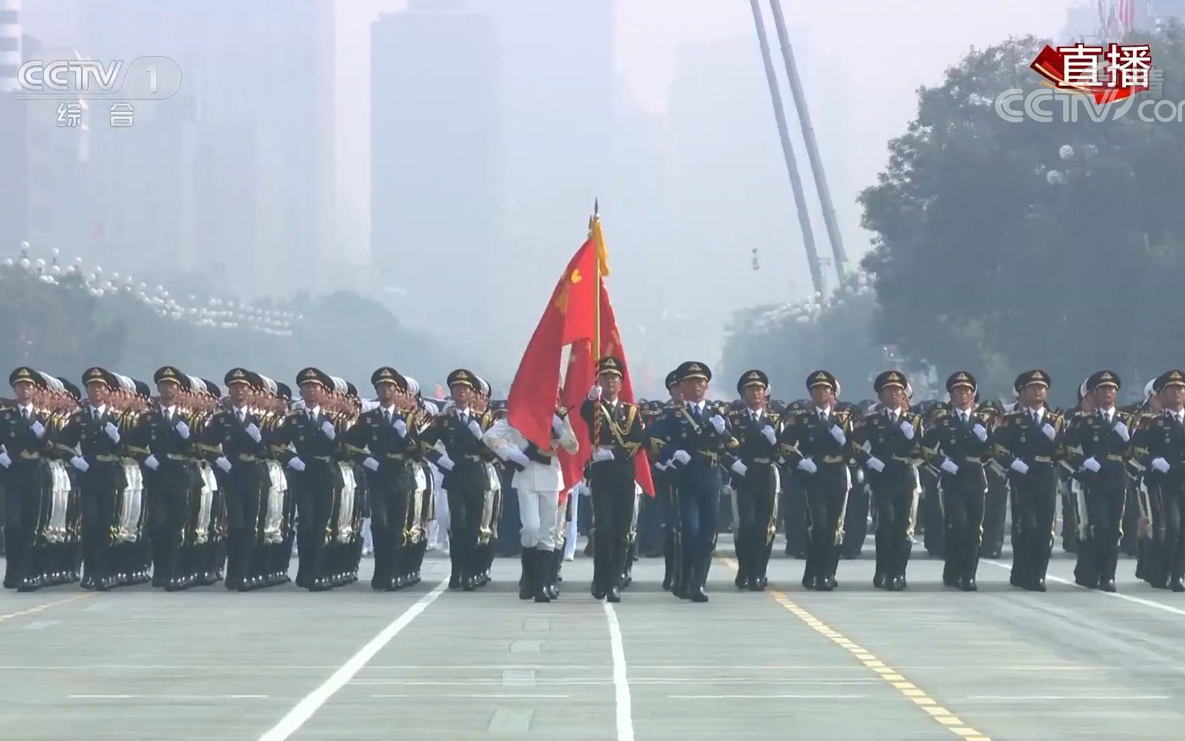 [图]中华人民共和国成立 70 周年阅兵式（剪辑）