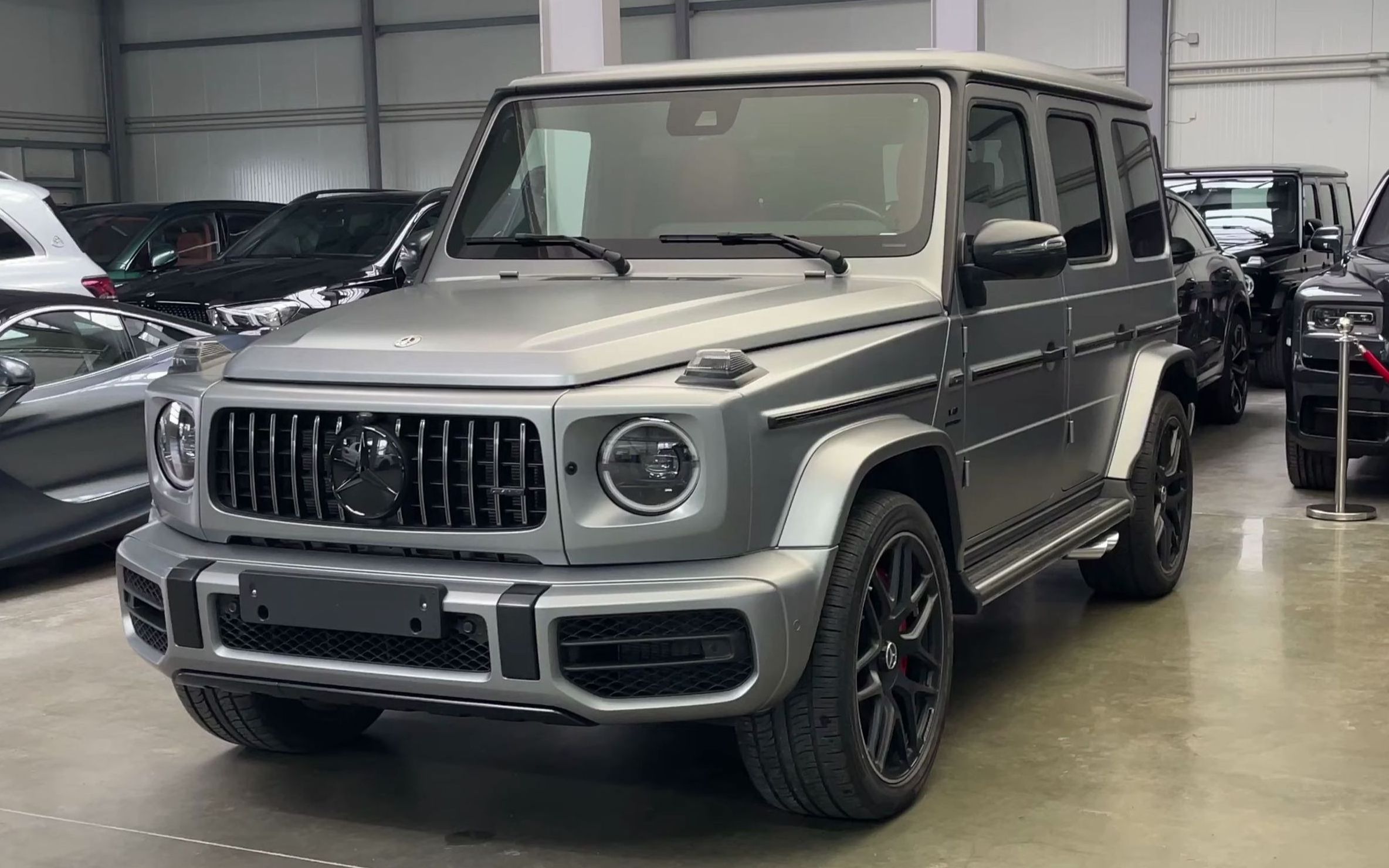 奔驰amgw463g级g63amg德国4s店广告