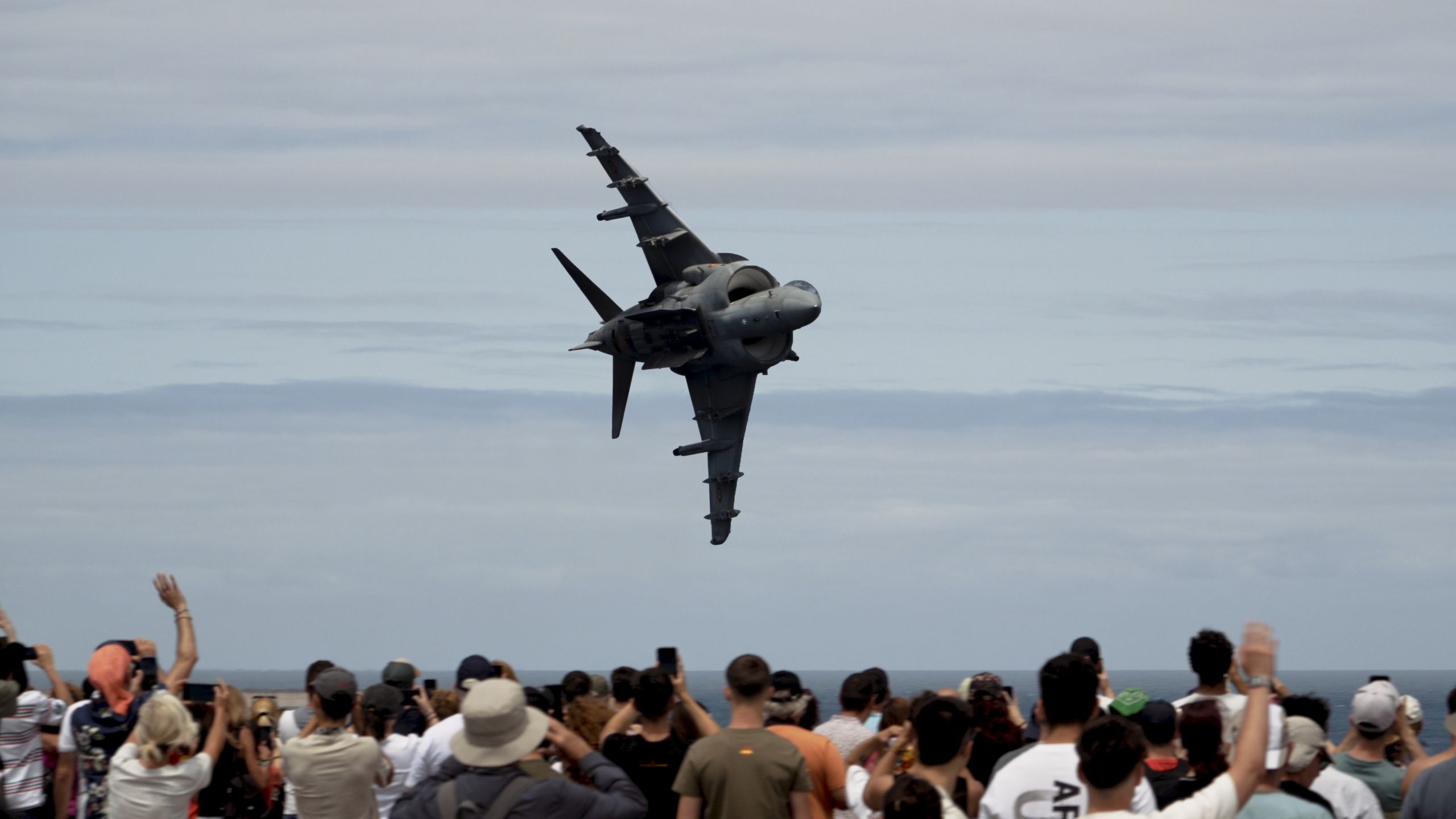 AV-8B 鹞Ⅱ超低空震撼飞行演示｜希洪航空节 2026
