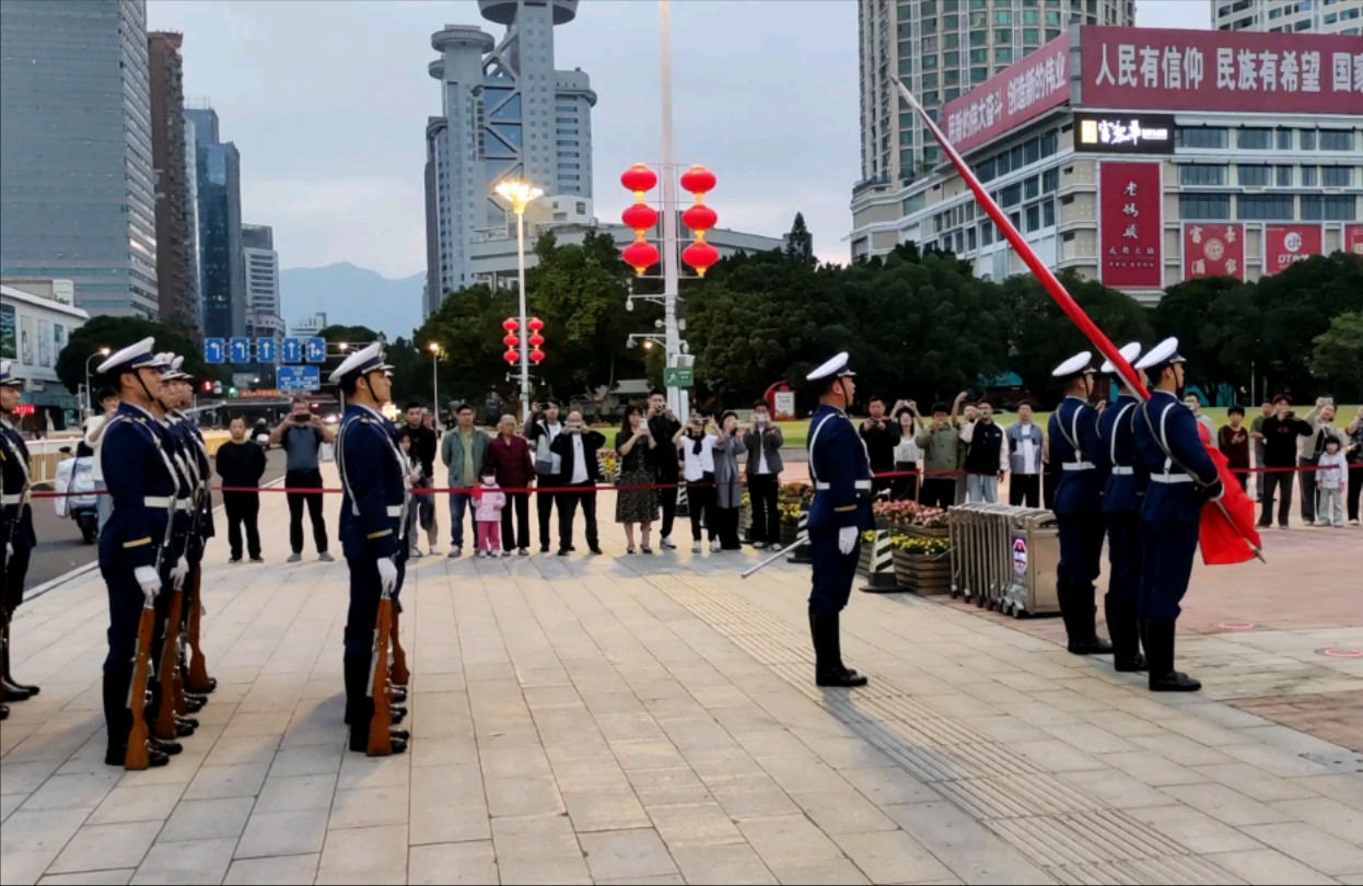 奏国歌~福州五一广场 升旗仪式!哔哩哔哩bilibili