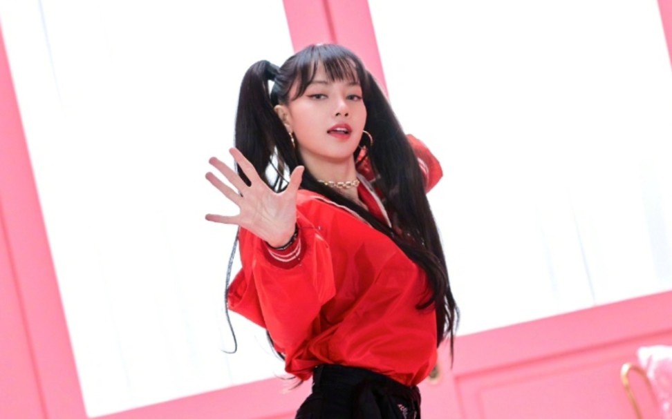 【lisa】一舞成名 solo舞台汇总_哔哩哔哩_bilibili