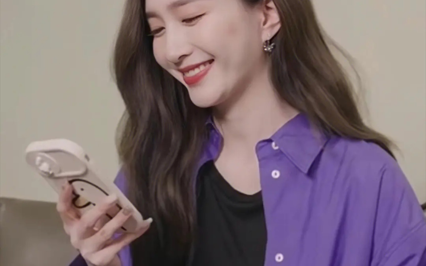 江疏影笑容依旧美丽