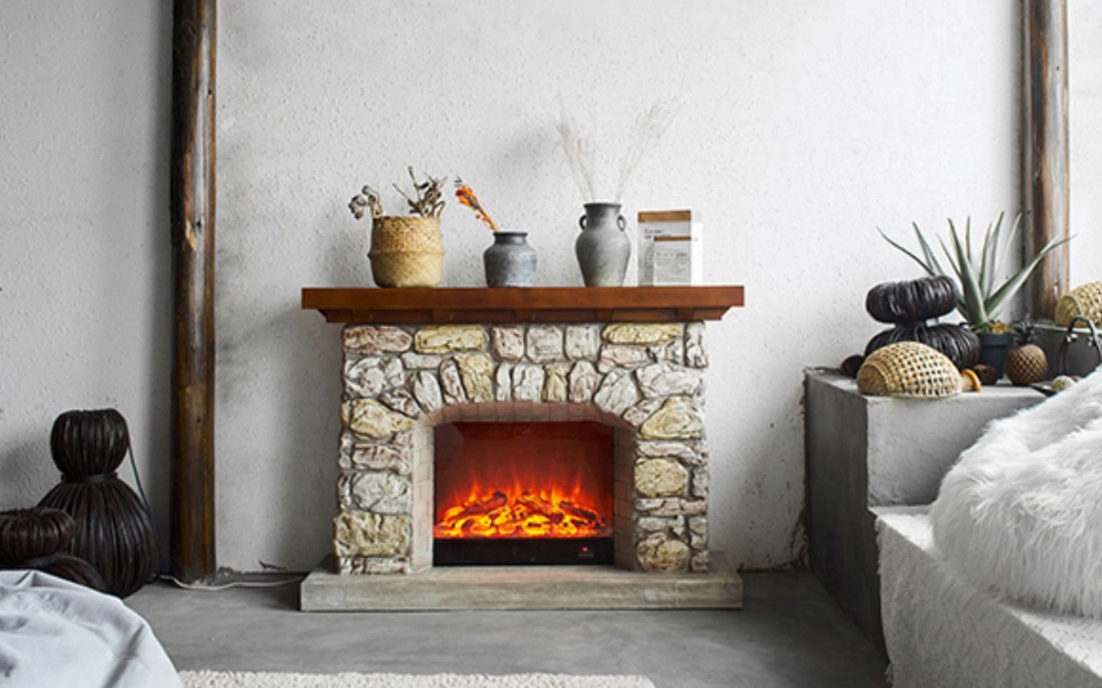 仿石头砌成的壁炉,这么时尚轻奢