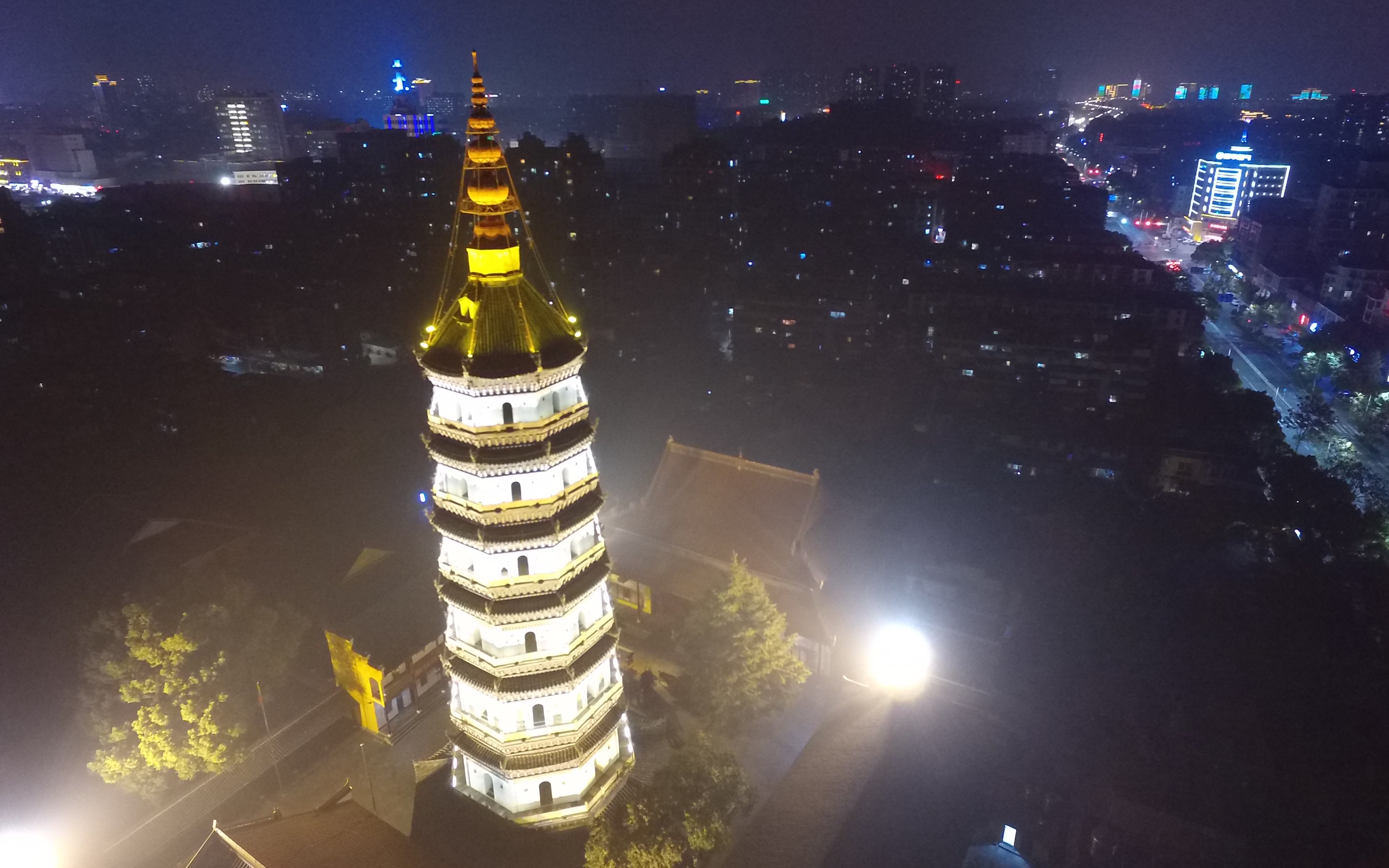 安庆迎江寺夜景图片