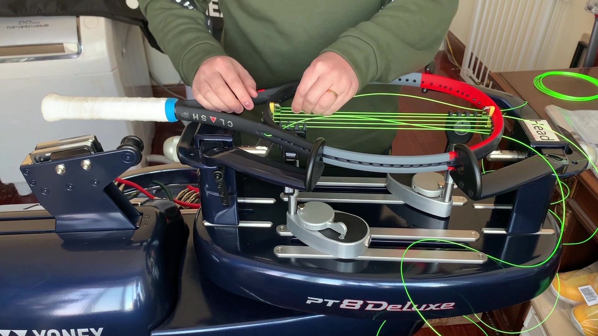 网球拍穿线实录wilsonclash100toursolincohyperglinlistringing