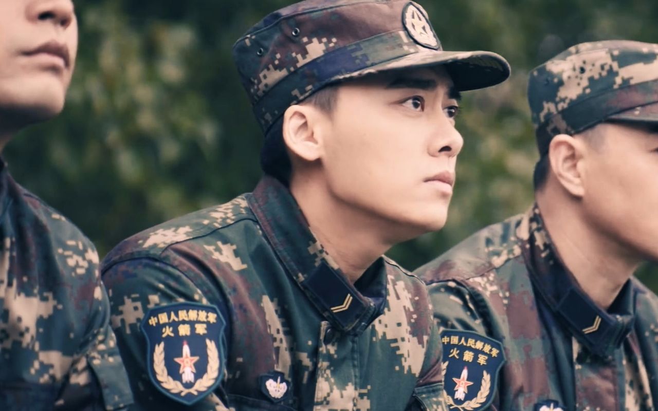 李易峰火箭军大剧号手就位一身戎装一生执剑