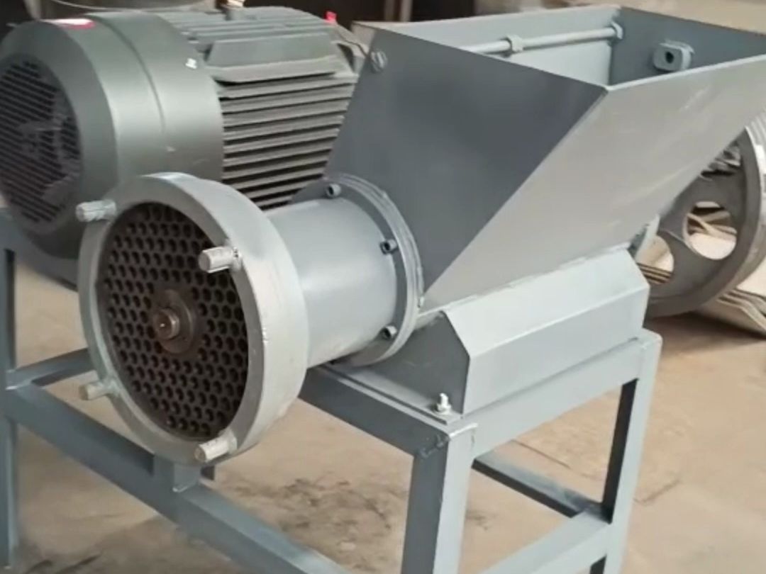 冻板肉粉碎机 狗粮破骨绞肉机 带骨鸡鸭绞碎机