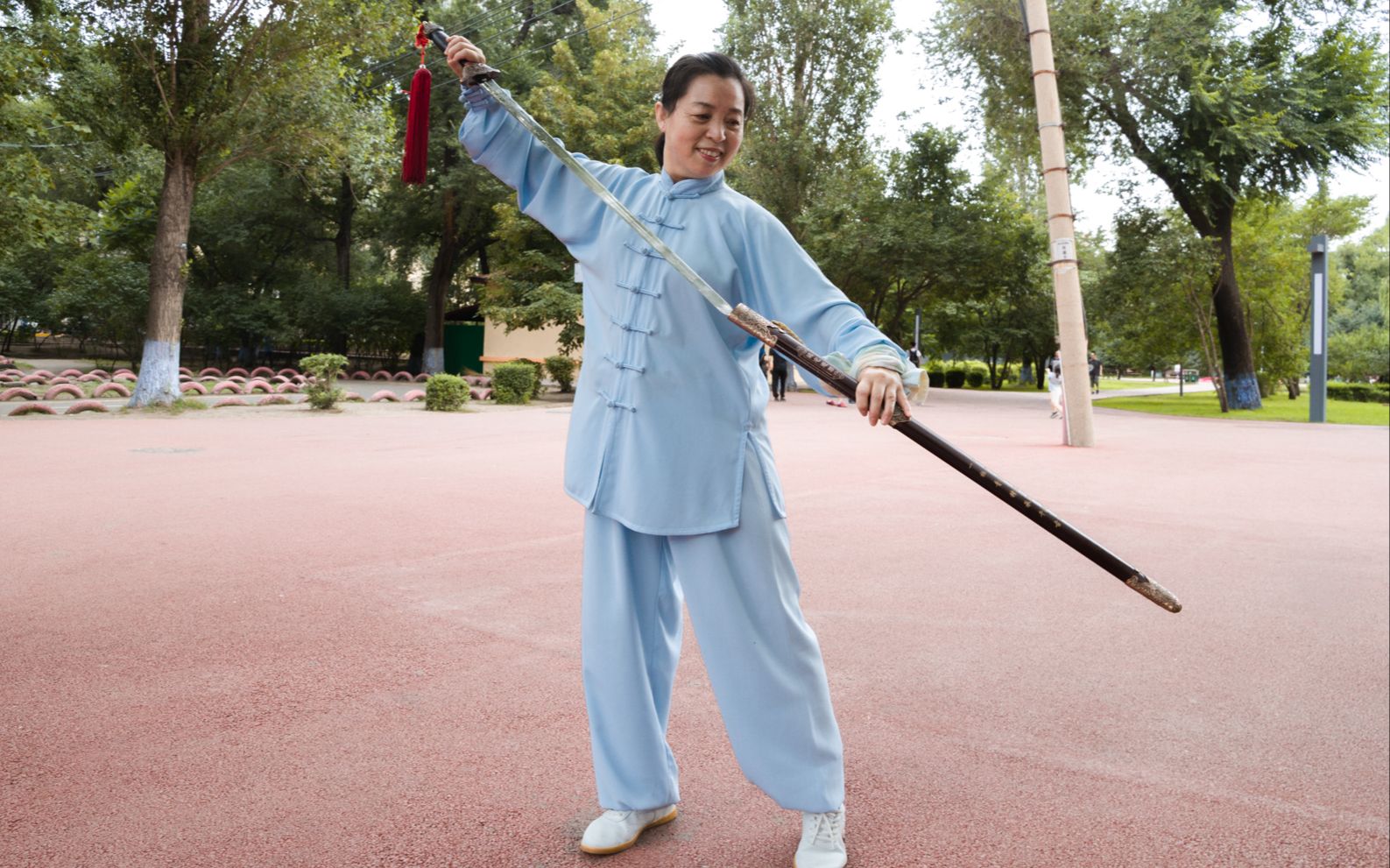 e. 武当太极剑 - wudang taiji sword 49 forms
