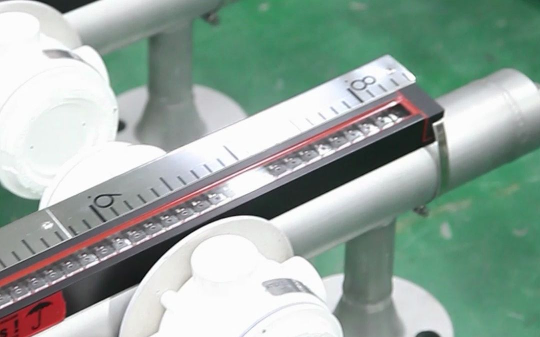 ia耐高压防爆磁翻板液位计,是我公司从德国原装进口的液位计产品,以