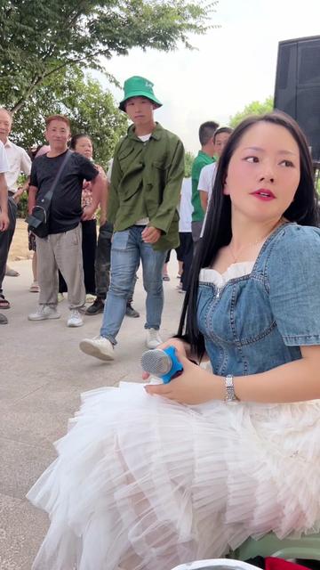 虽然雨没下,却下在他心里了…… @小西西96527