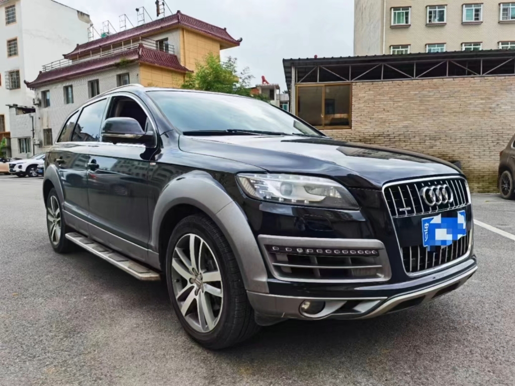 2015年奥迪q7,3.0进口越野版.