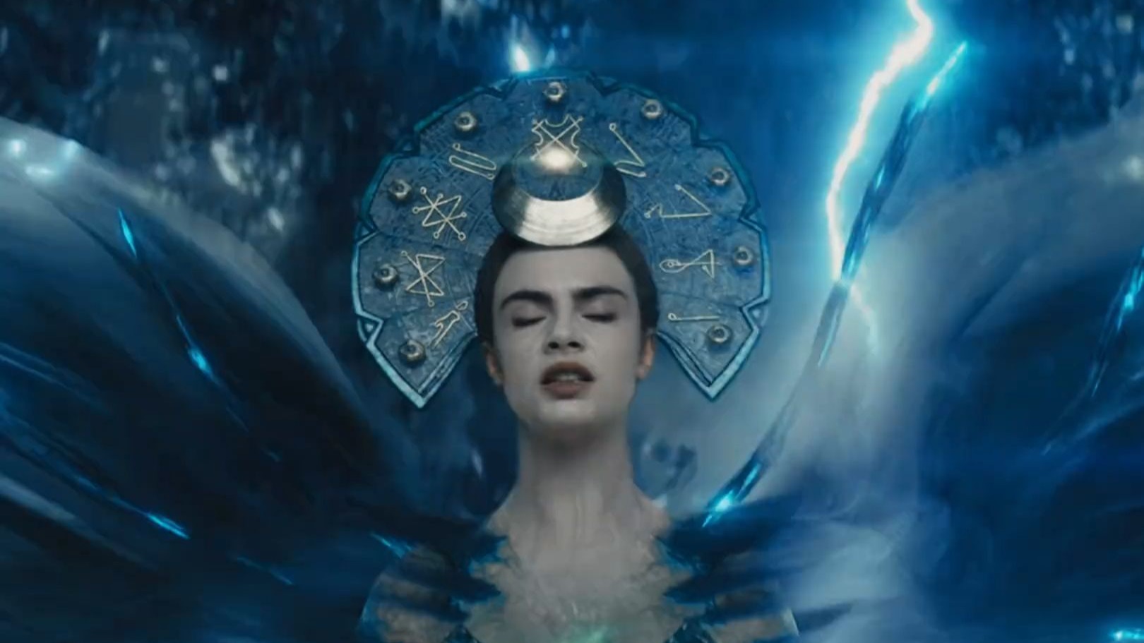 魅巫这个翻手变身看几百遍都不会觉得腻!