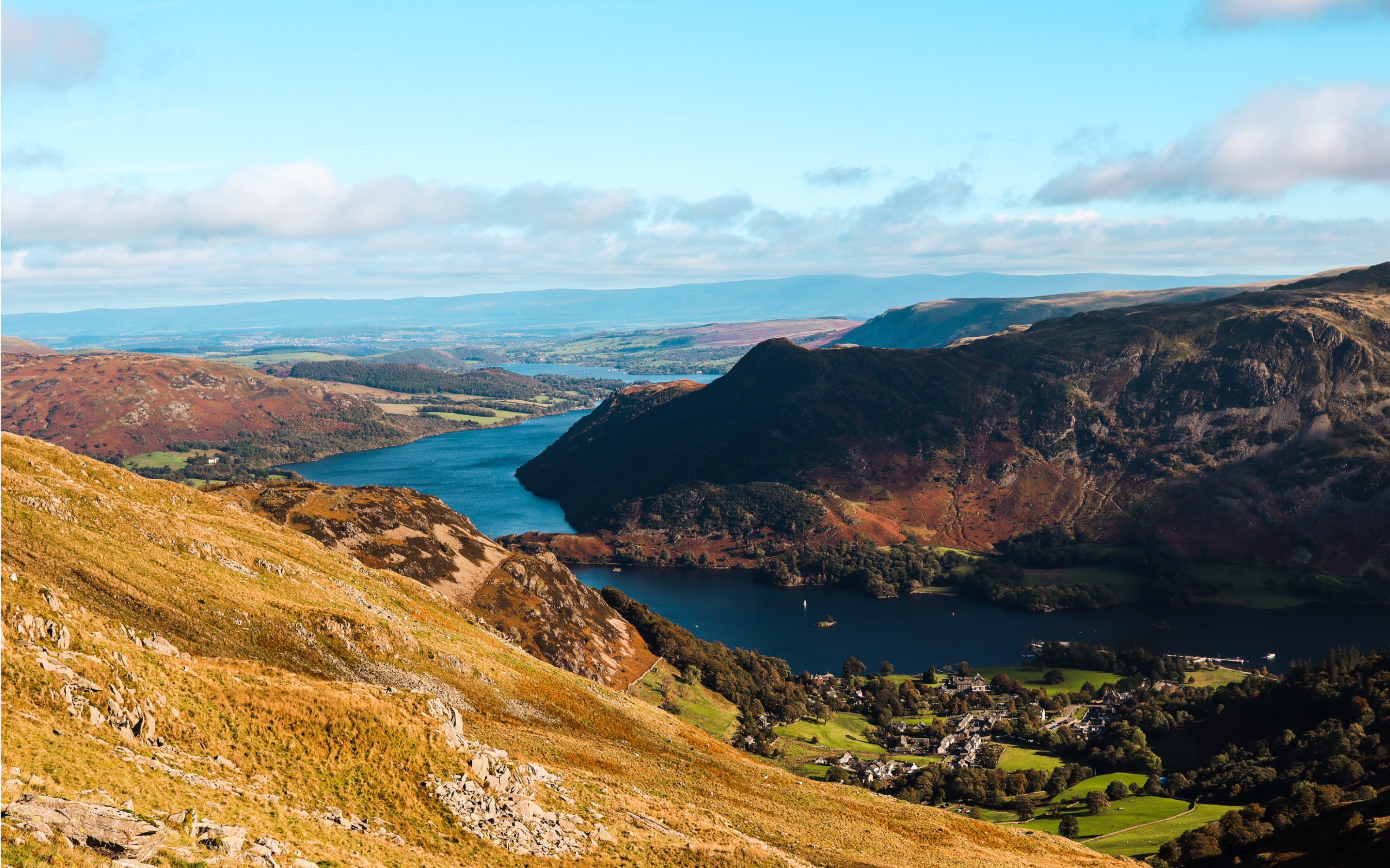 英国湖区巨美的helvellyn岩石攀爬路段