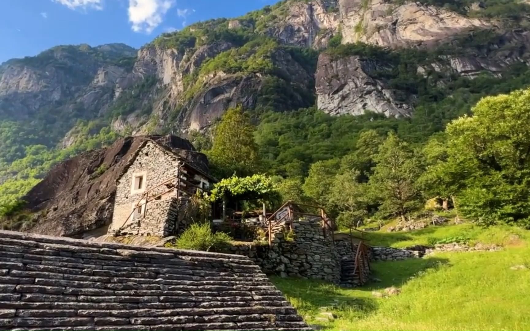 瑞士萨比奥内童话村,让你身临其境看了好像住过去哔哩哔哩bilibili