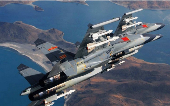 歼11飞机导弹制导画面 百公里外射入山洞_星海_科技_bilibili_哔哩哔