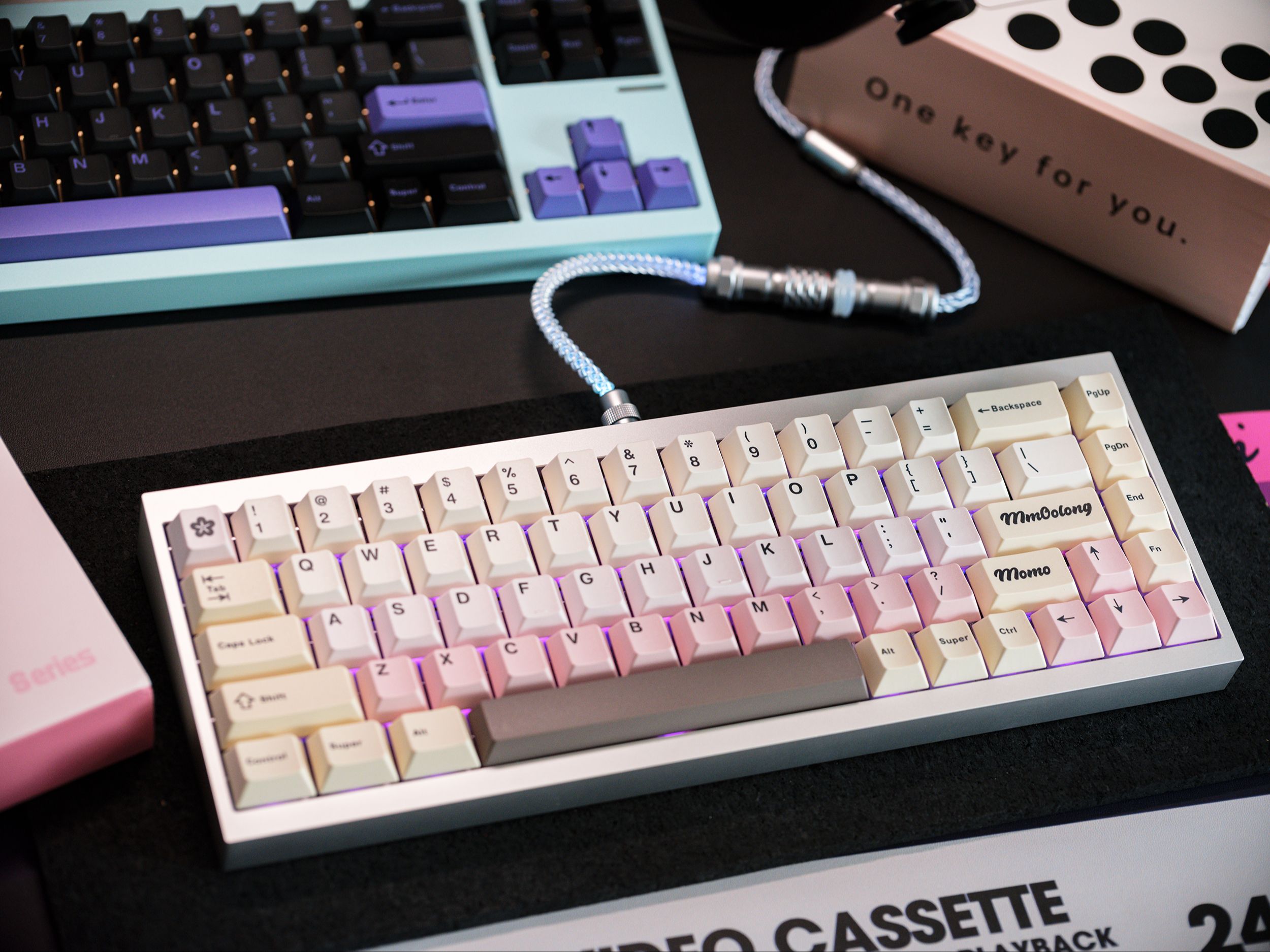 这么好看的键帽,谁不买三套回家?【键盘听个响】tofu65 2.