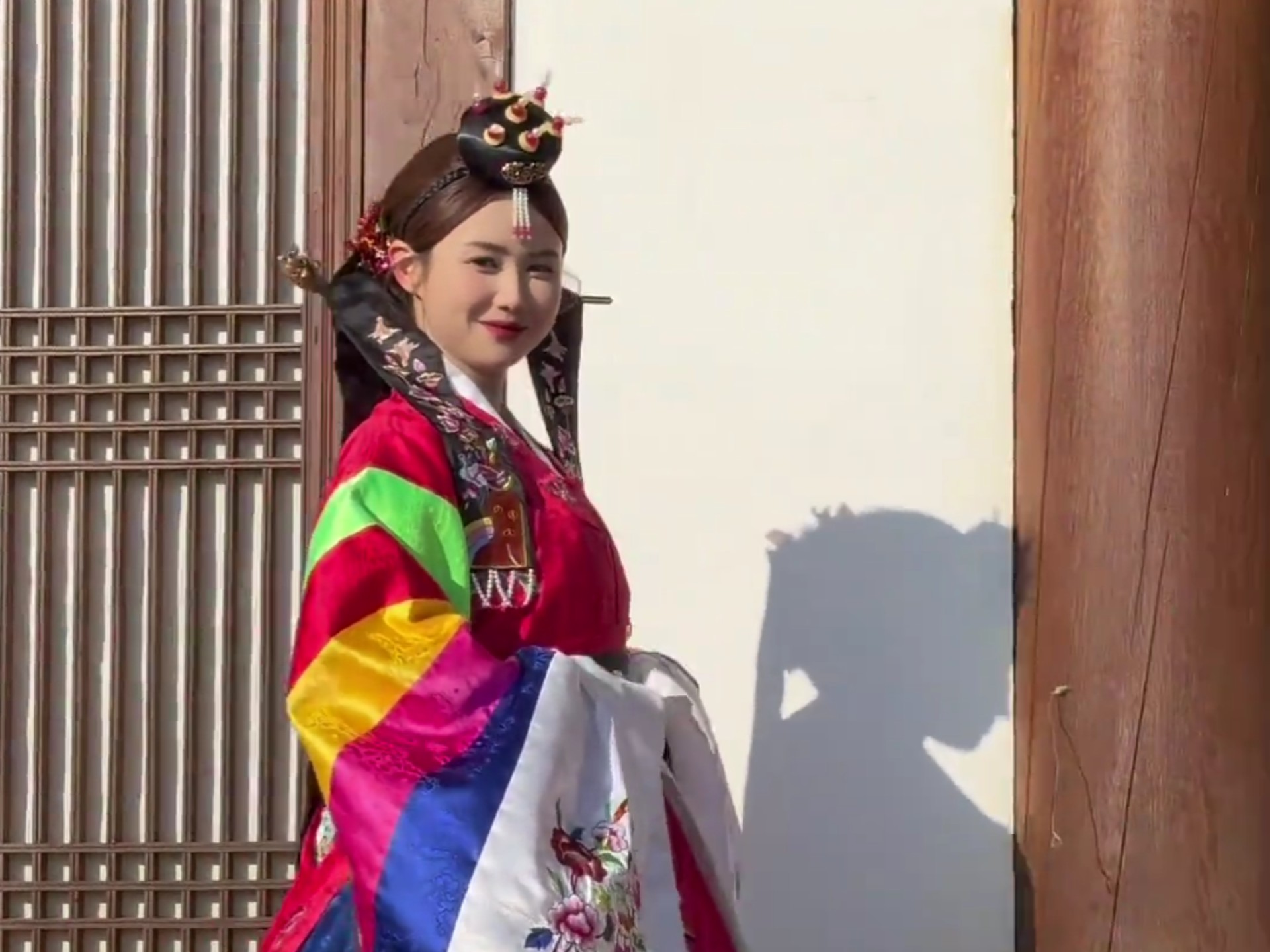 带大家感受一下东北文化！# 腼腆害羞内向社恐文静女生-董赤-董赤-哔哩哔哩视频