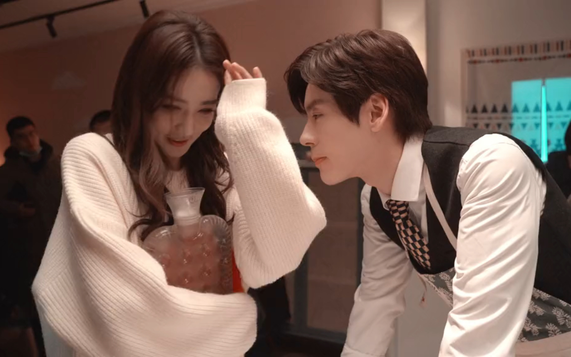 徐璐和魏哲鸣超级般配,希望三搭,四搭,五搭,六七八九……直接结婚吧