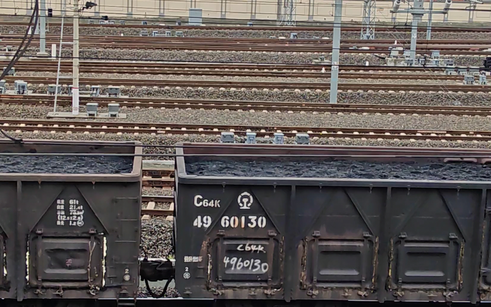 hxd3ca8151牵引货运列车