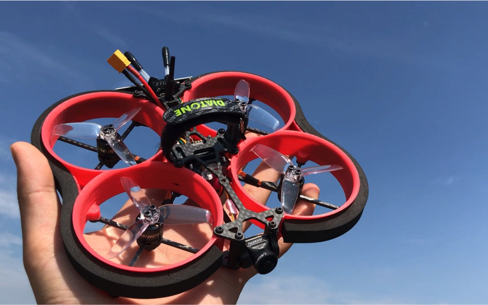 5寸涵道穿越机曼巴405mini飞控曼巴1105电机乾丰2540桨500mw图传