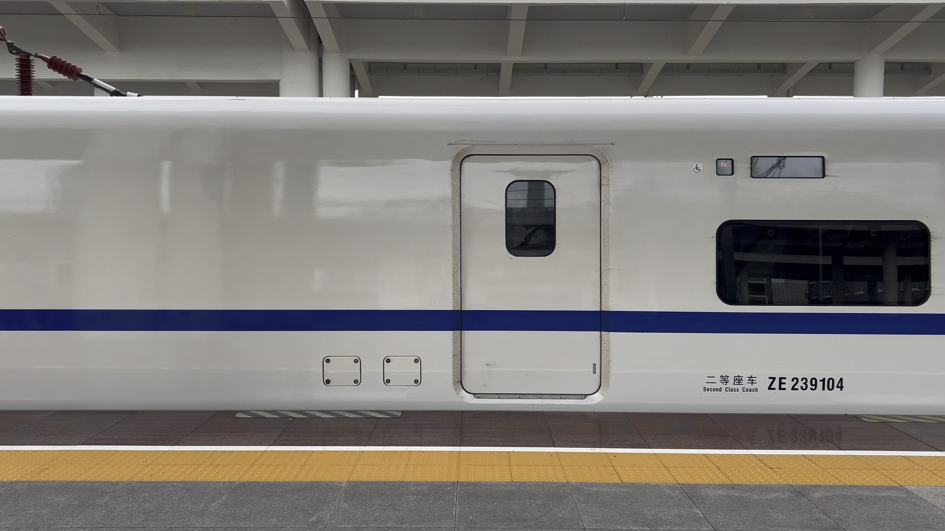 crh2a一等座图片