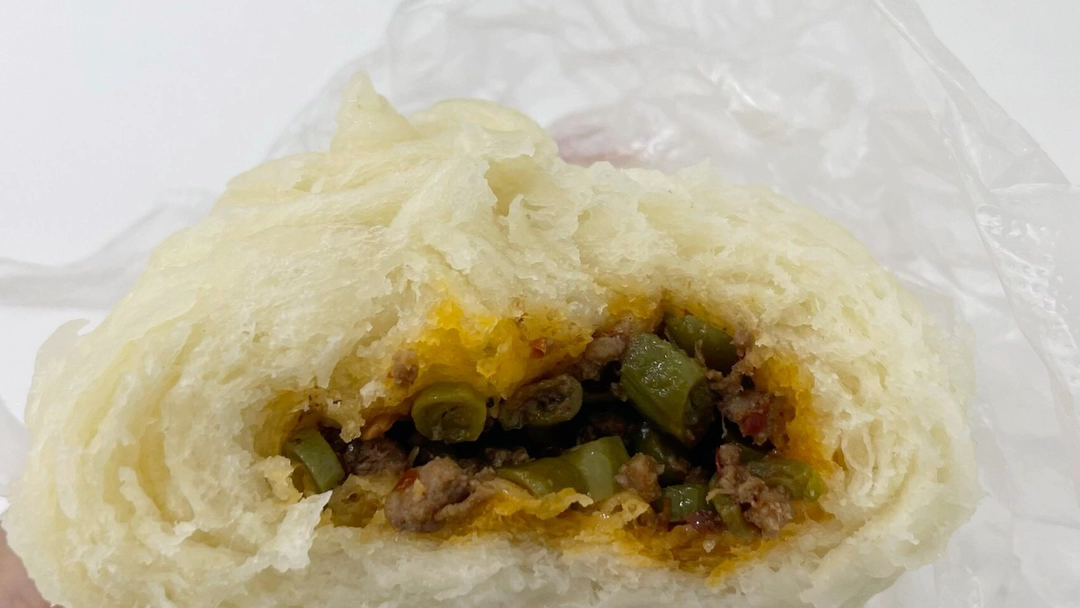 小仙女早餐#感悟#两个包子一杯豆浆,连包子都是一对的,只有豆浆是