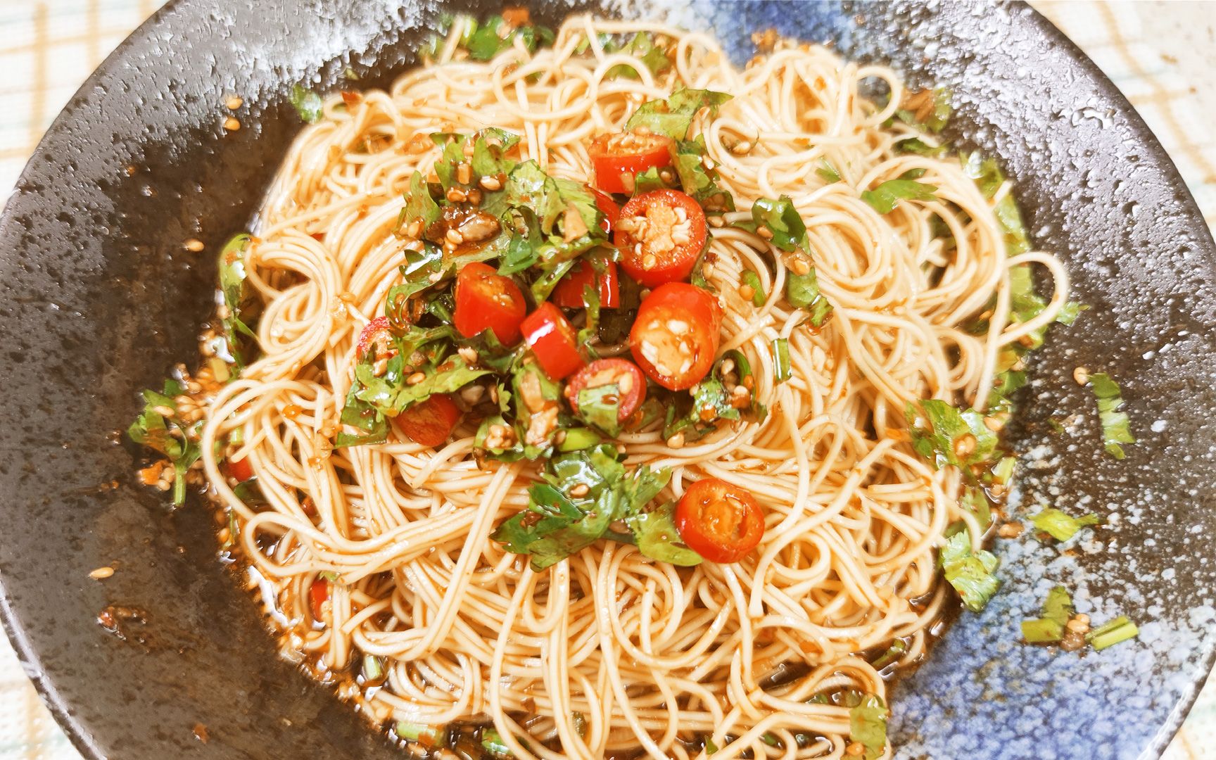 网红雪碧拌面,出乎意料的好吃,味道清爽!